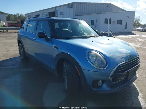 2017 MINI Clubman Cooper