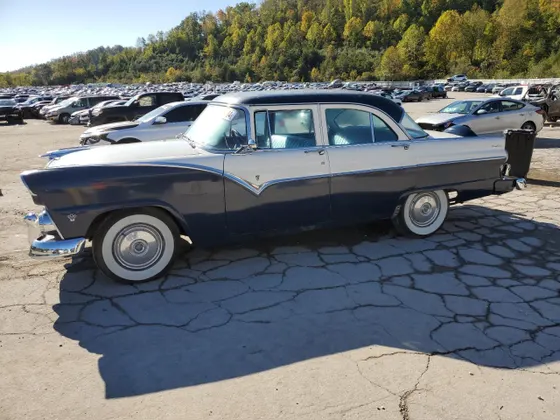 1955 Ford FAIRLANE
