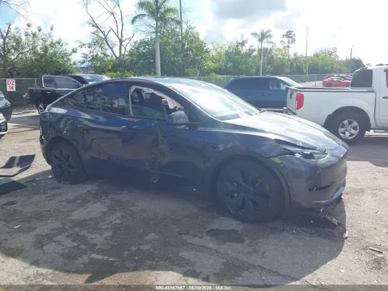 2025 Tesla Model Y Long Range