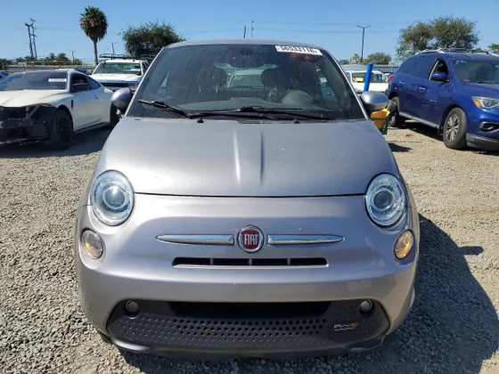 2017 FIAT 500e 500