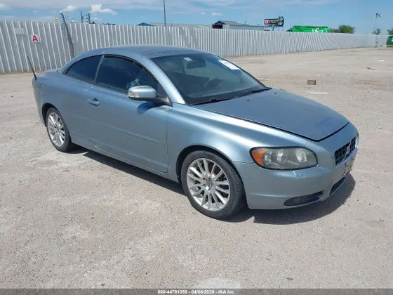 2008 Volvo C70 T5