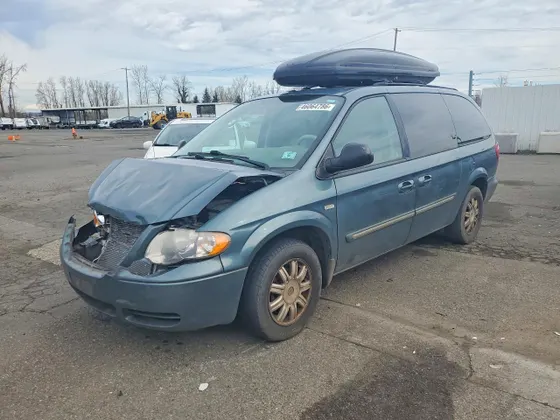 2007 Chrysler Town & Country LWB Touring