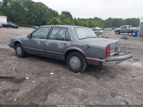 1989 Oldsmobile Delta 88 ROYALE