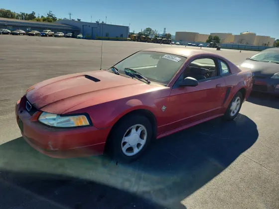 1999 Ford Mustang