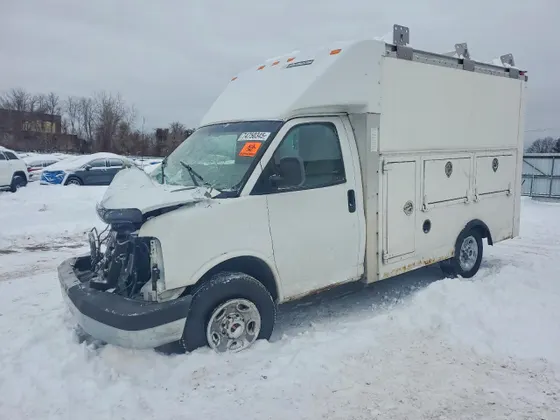 2012 GMC SAVANA CUTAWAY G3500