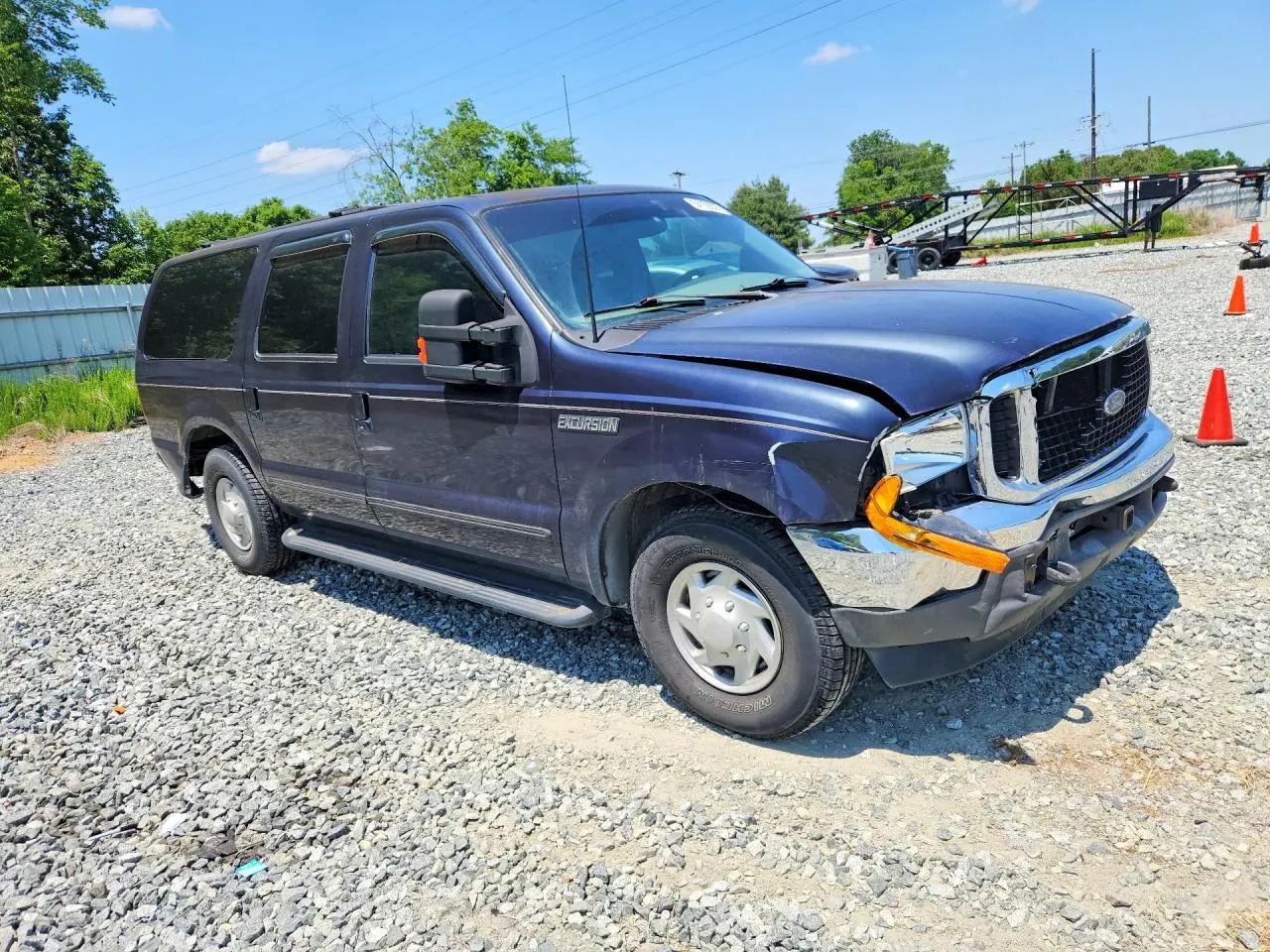 2000 Ford Excursion XLT
