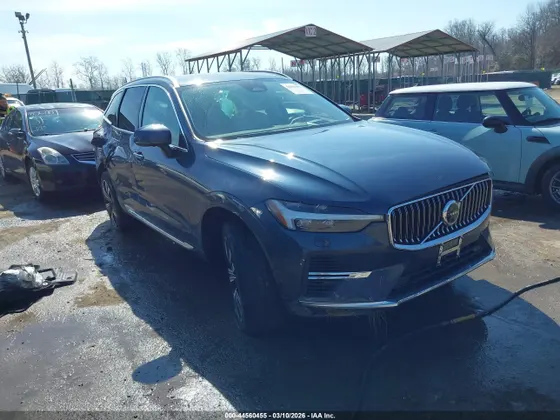 2022 Volvo XC60 Recharge Plug-In Hybrid Inscription