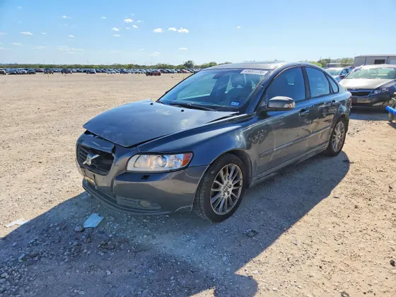 2010 Volvo S40