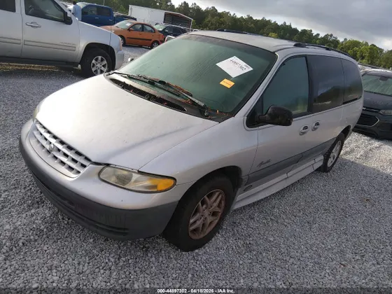 1999 Plymouth Voyager Grand SE