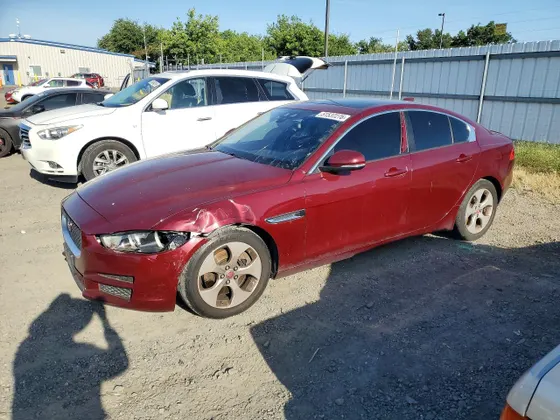2017 Jaguar XE 25t