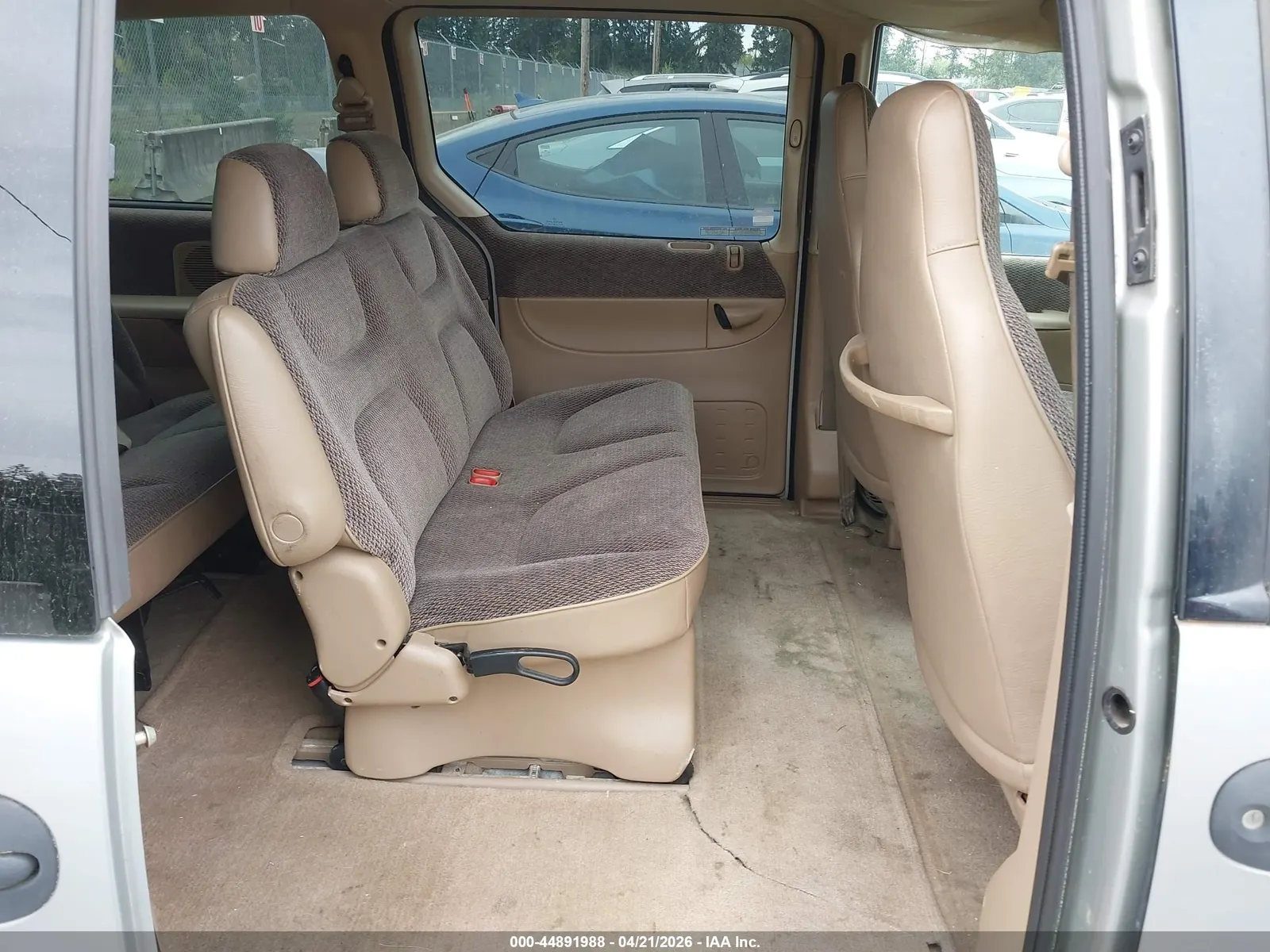 1997 Plymouth Voyager SE