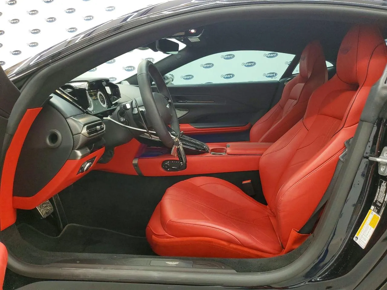 2025 Aston Martin Vantage