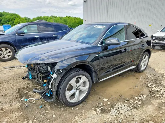 2023 Audi Q5 Sportback S line Premium Plus