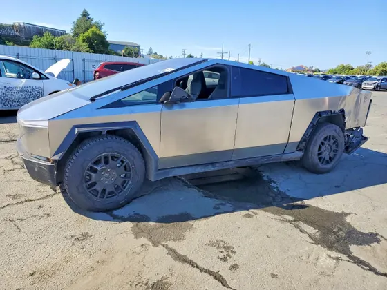 2024 Tesla Cybertruck Cyberbeast