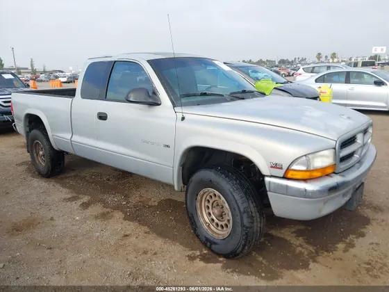 2000 Dodge Dakota Sport