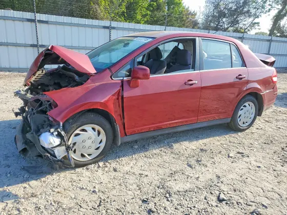 2008 Nissan Versa 1.8 S