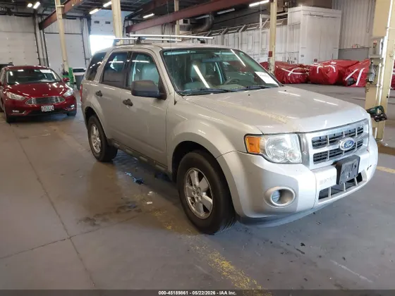 2010 Ford Escape XLS