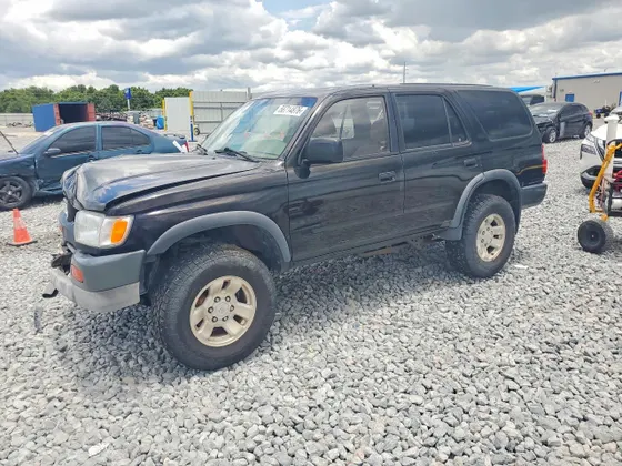 1997 Toyota 4Runner SR5