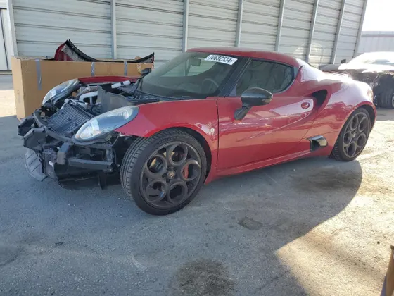 2015 Alfa Romeo 4C