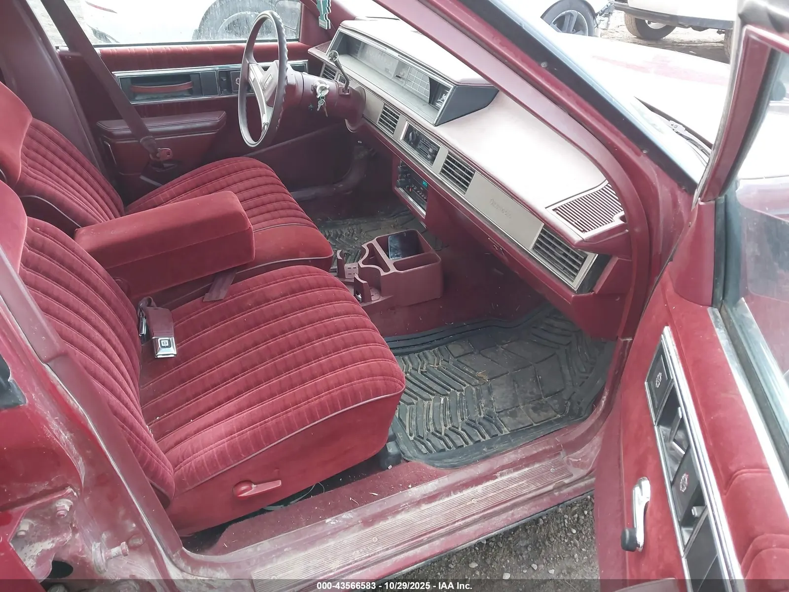 1989 Oldsmobile Delta 88 ROYALE