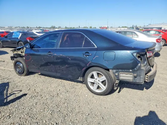 2013 Toyota Camry SE