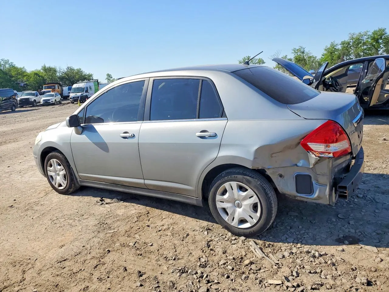 2008 Nissan Versa 1.8 S