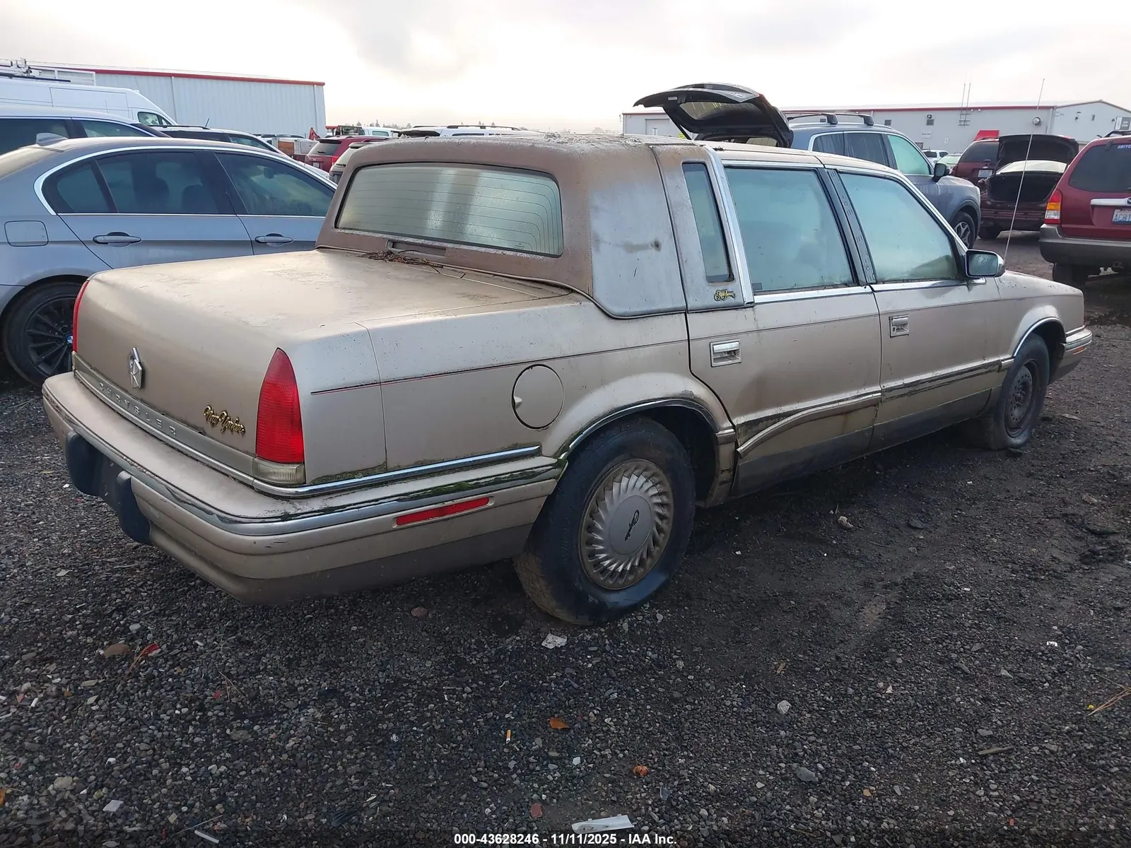 1993 Chrysler New Yorker FIFTH AVENUE