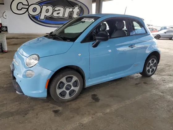 2015 FIAT 500e 500