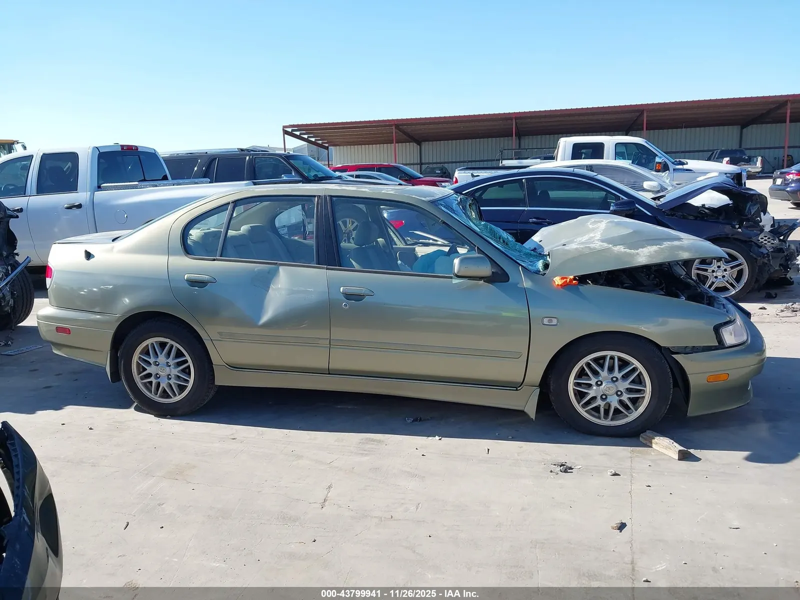 2001 INFINITI G20 Luxury