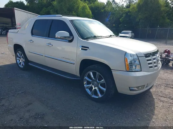 2010 Cadillac Escalade EXT STANDARD