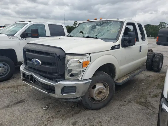 2011 Ford F-350 SUPER DUTY