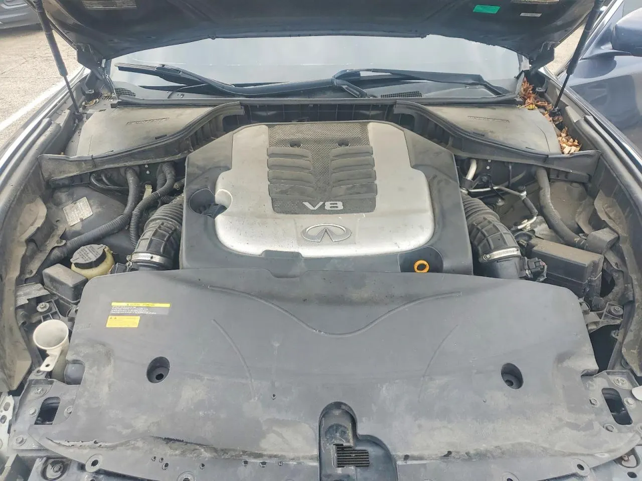 2011 INFINITI M56