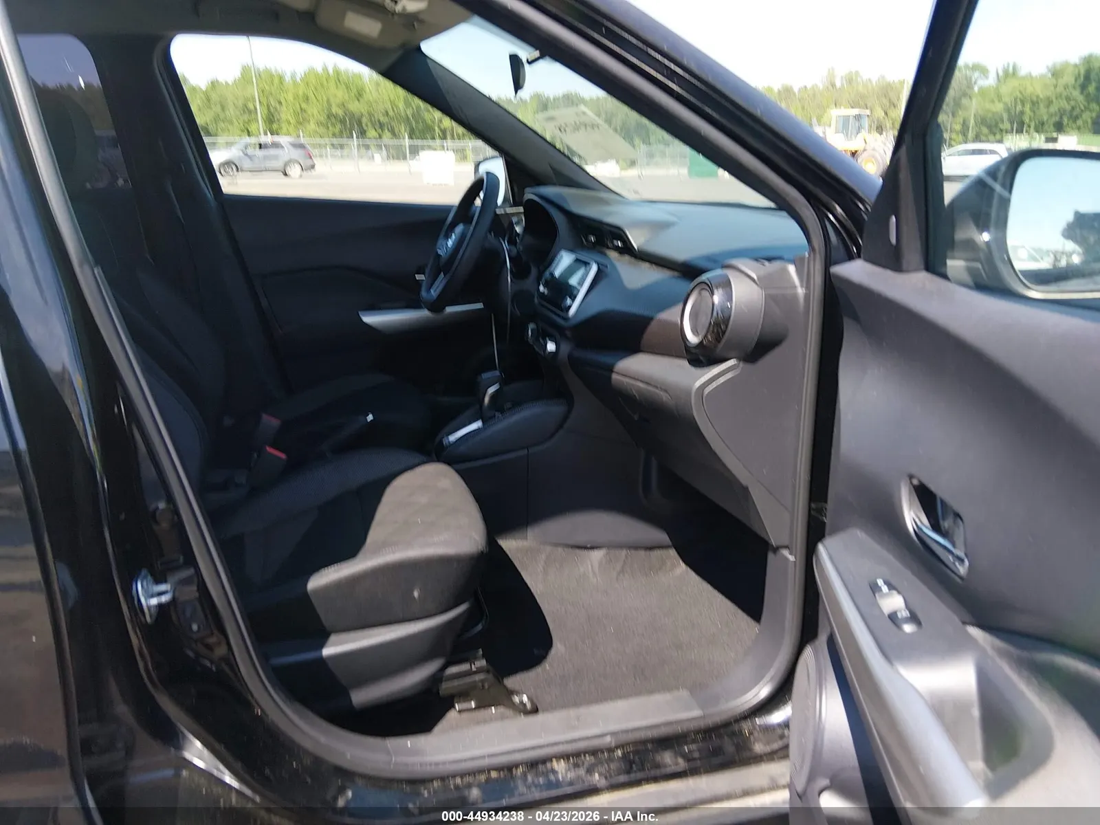 2019 Nissan Kicks SV