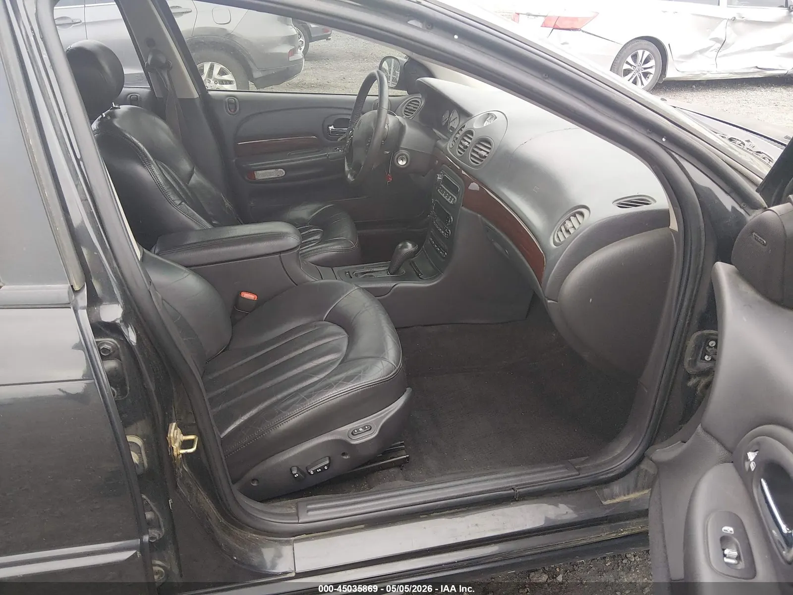 2000 Chrysler 300M