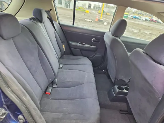 2008 Nissan Versa 1.8 SL