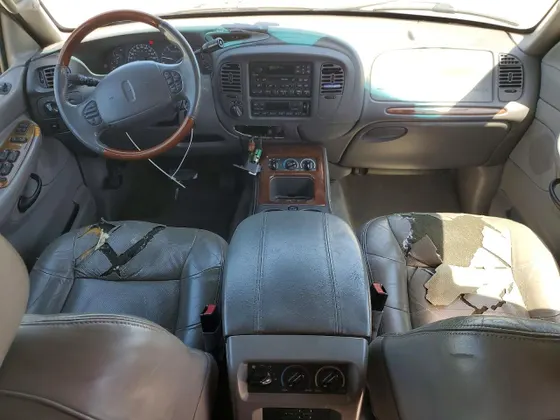 2001 Lincoln Navigator
