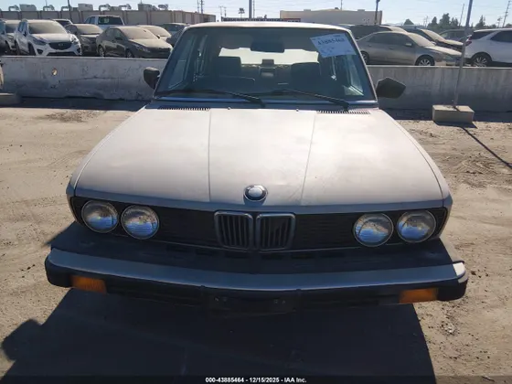 1986 BMW 528 - 533 - 633 - 733 528E