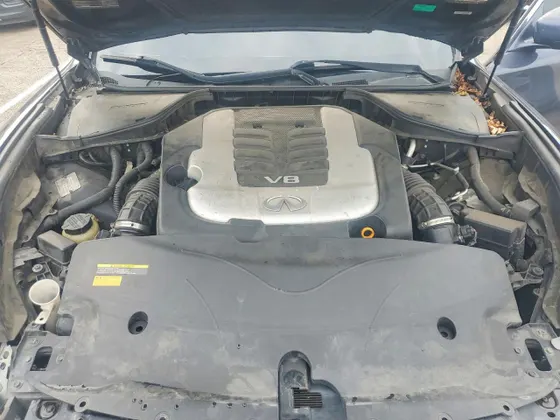 2011 INFINITI M56