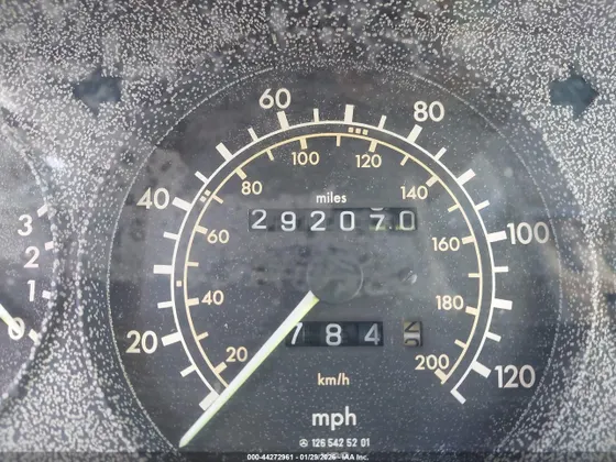 1984 Mercedes-Benz 300 Series 300SD
