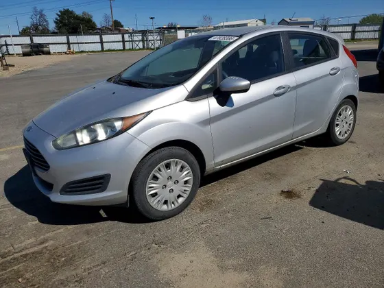 2016 Ford Fiesta S