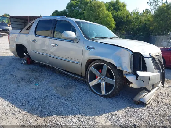 2010 Cadillac Escalade EXT Luxury