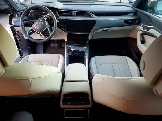 2024 Audi Q8 e-tron Sportback S line Premium Plus