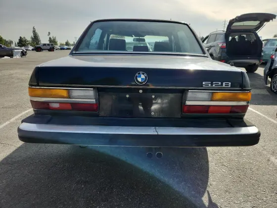1988 BMW 528 - 533 - 633 - 733 528E