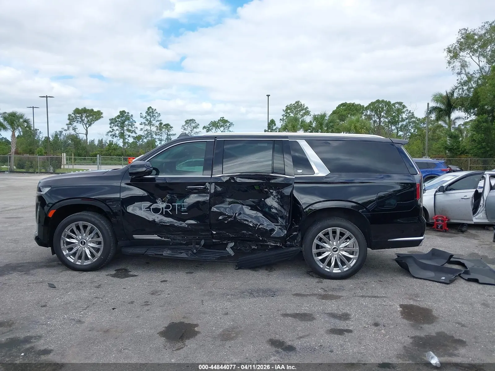 2024 Cadillac Escalade ESV Premium Luxury