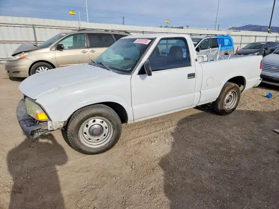 2001 GMC Sonoma SLS w/1SR Pkg