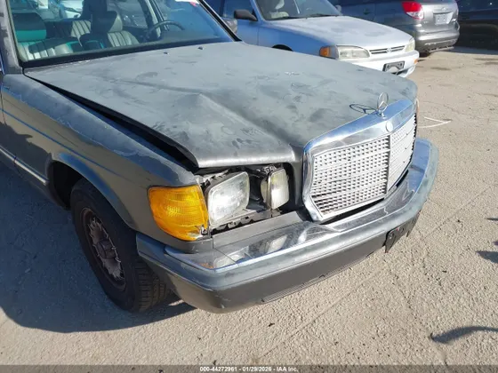 1984 Mercedes-Benz 300 Series 300SD