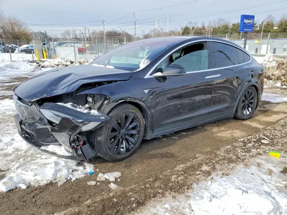 2017 Tesla Model X 90D