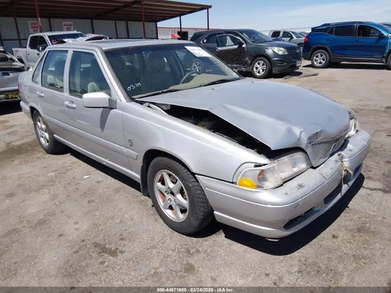 2000 Volvo S70 SE