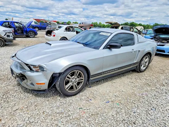 2010 Ford Mustang V6