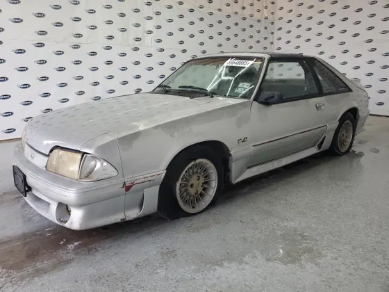 1987 Ford Mustang GT